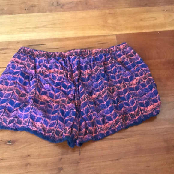 Pajama bottoms for sleep time - Picture 2 of 5